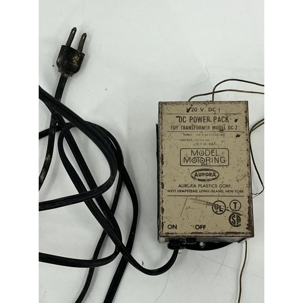 Vintage Aurora Model Motoring 20V DC Power Pack Transformer DC-2 120 V UNTESTED